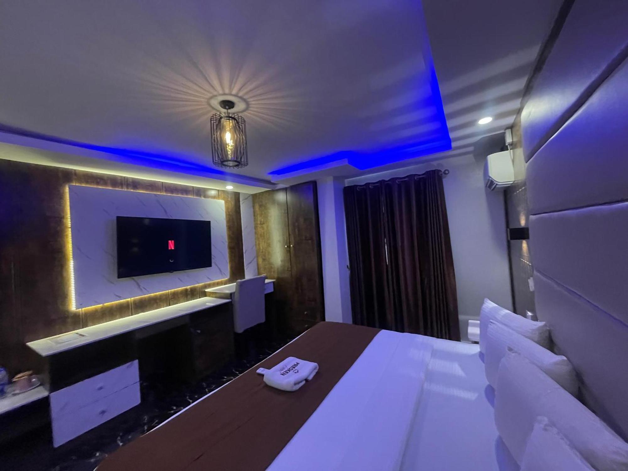 Presken Hotel Ikeja Bagian luar foto